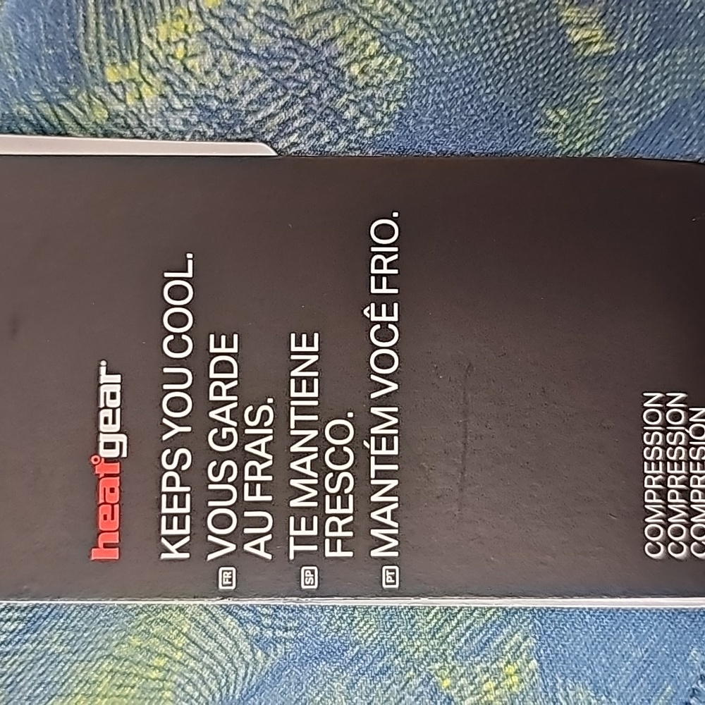 Under ARMOUR leggings - Picture 4 of 8